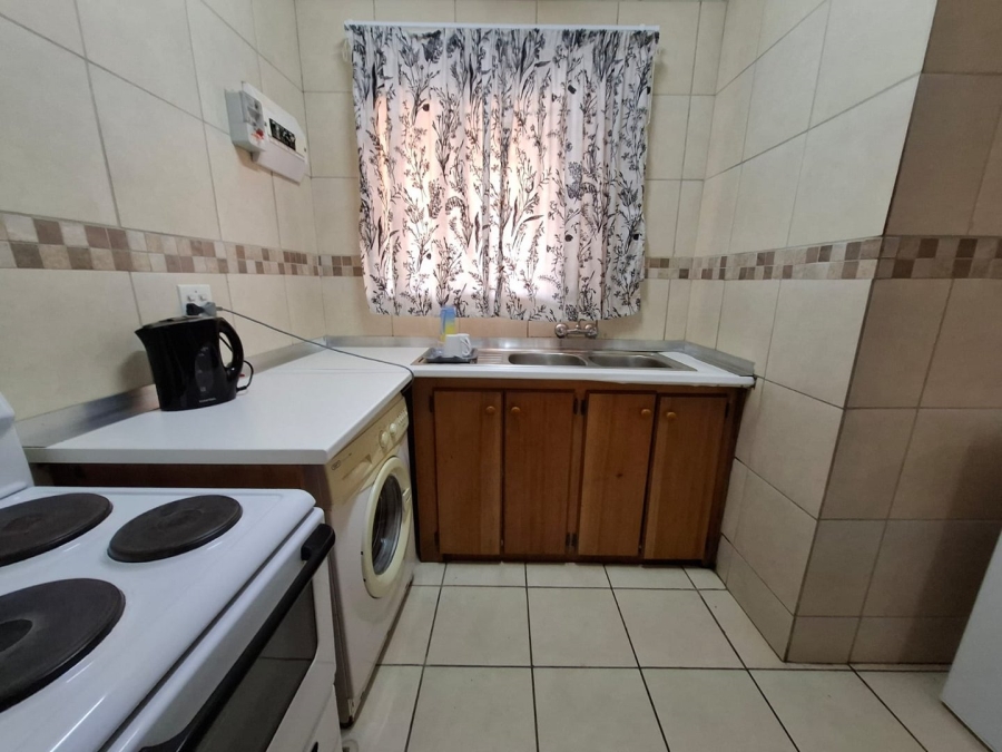 1 Bedroom Property for Sale in Langenhovenpark Free State